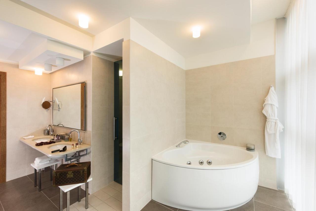 Suite con 2 Camere da Letto