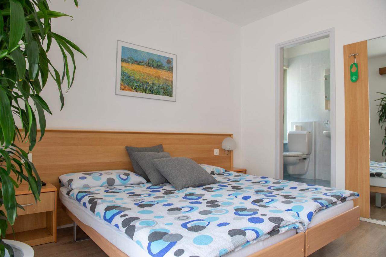 Double Room Private Bathroom