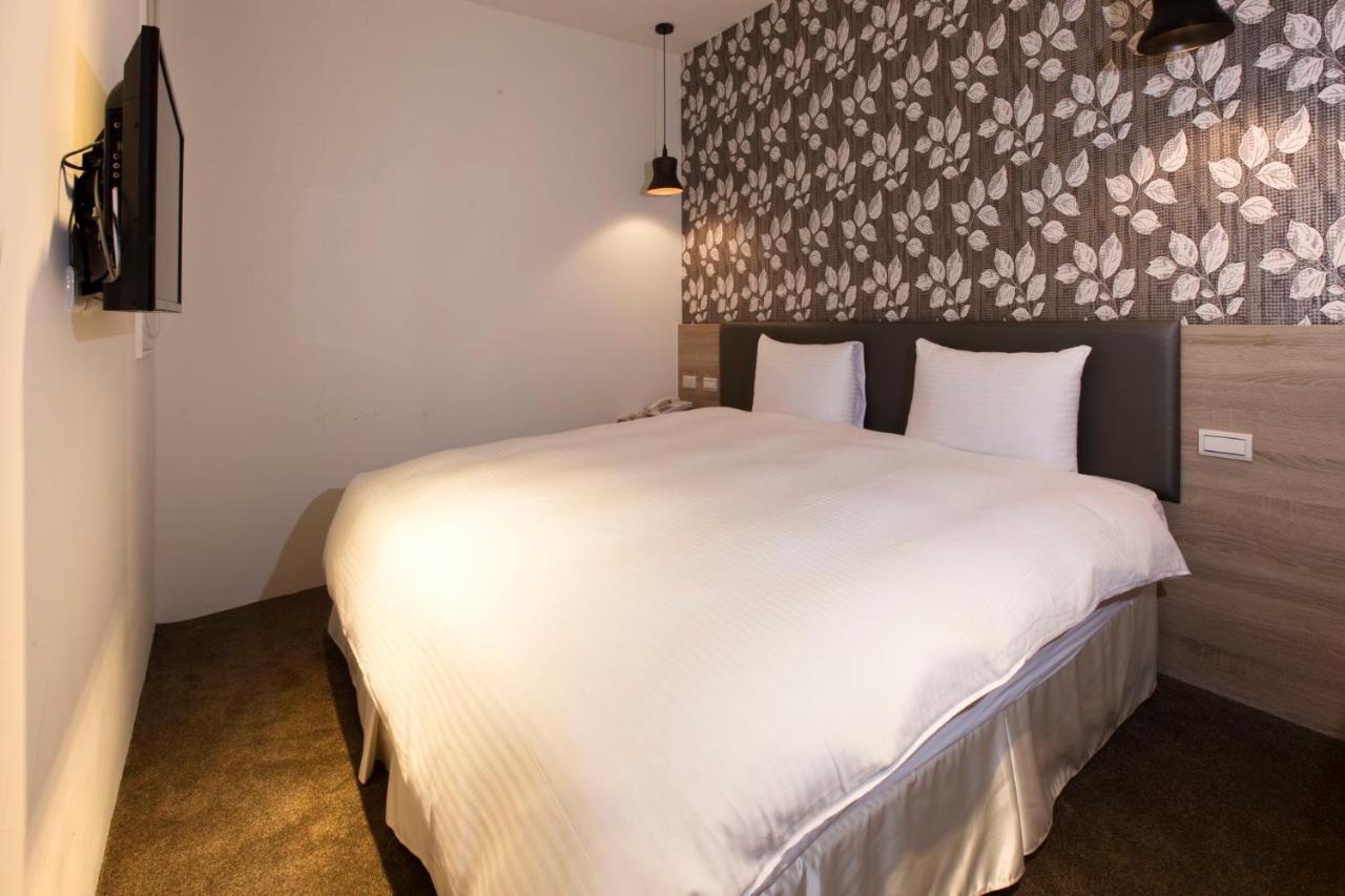 Double Room,968139499:JPEG