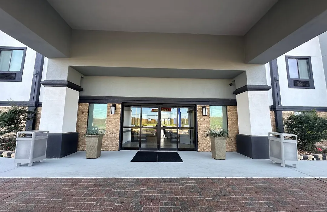 Comfort Inn & Suites Schulenburg-1