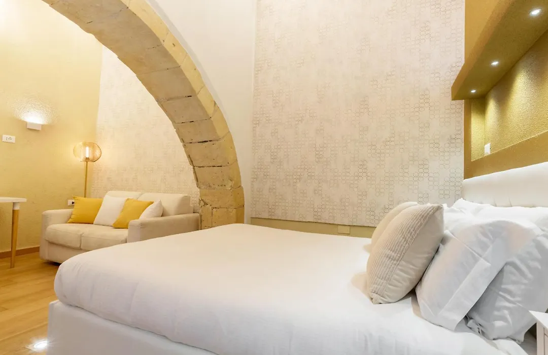 Martini Castello Boutique Rooms - Historic Center & Cathedral-1