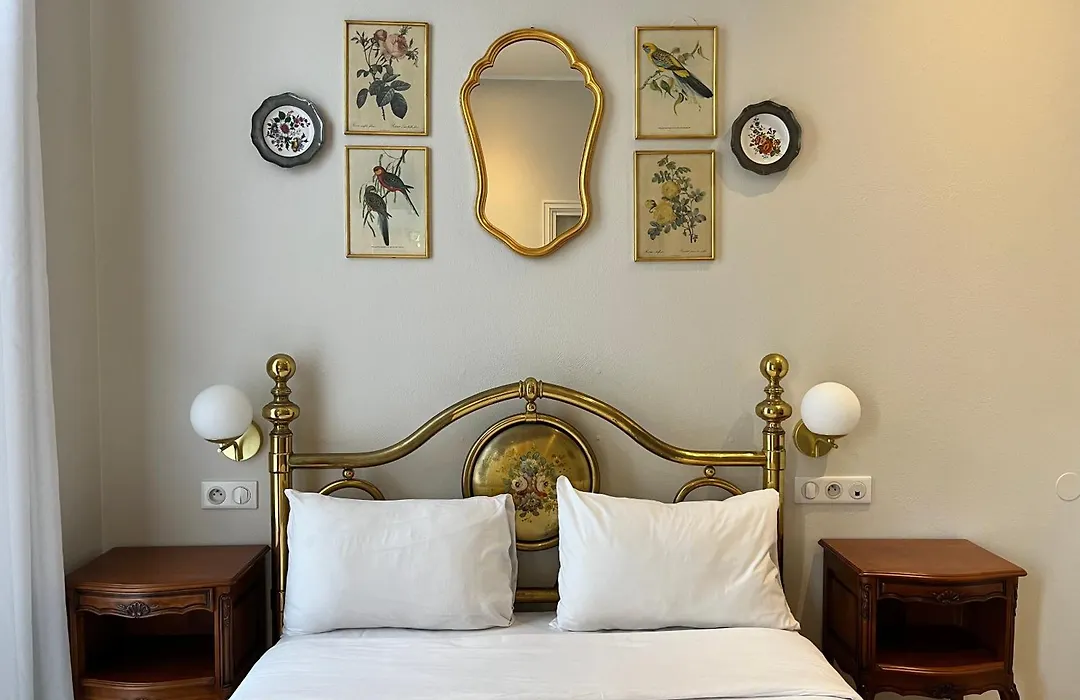 Irin Hotel-1