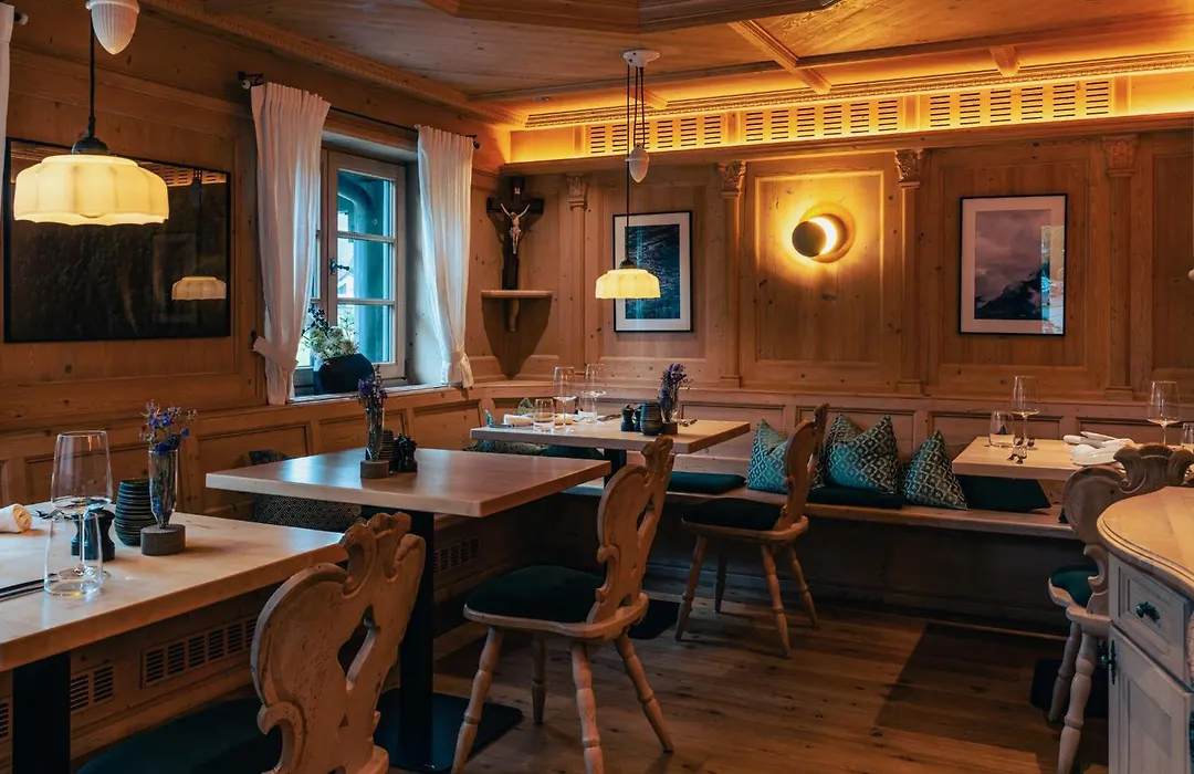 Hotel Alpenkönig-1