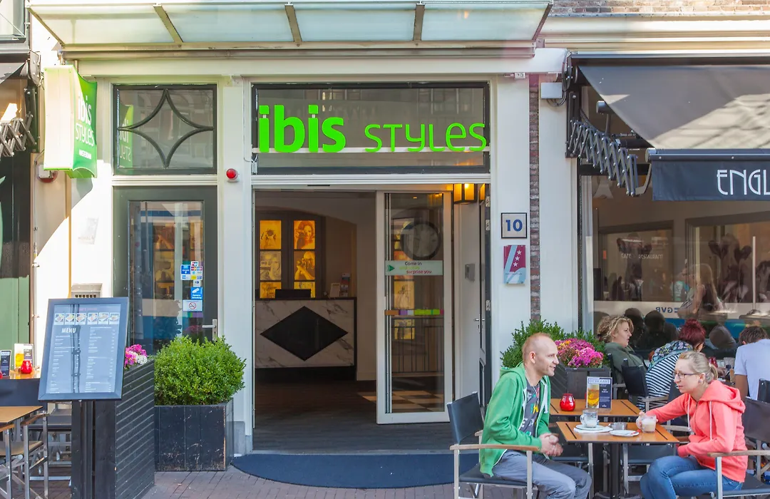 Ibis Styles Amsterdam Central Station-1
