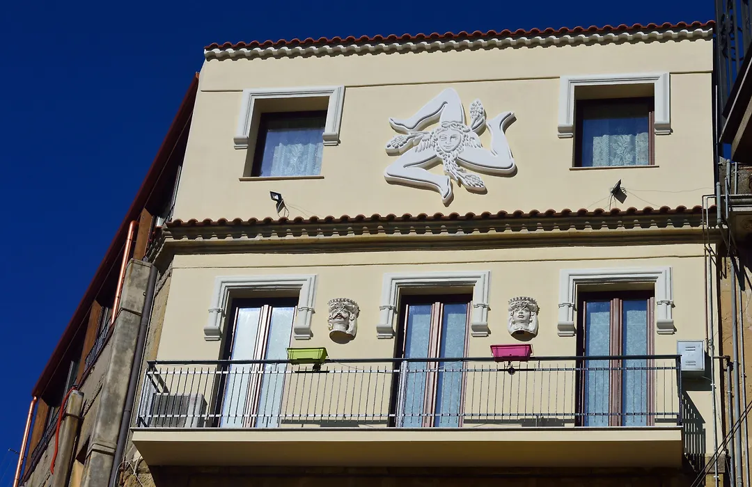 Centro Sicilia Rooms&Suites-1