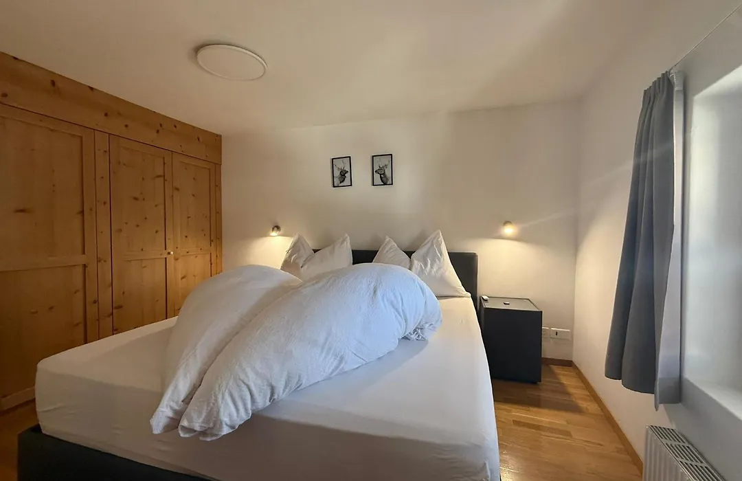 Hotel Chasa Sofia-1