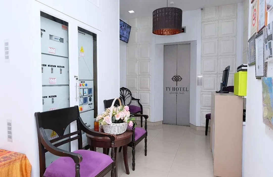 Ty Hotel-1