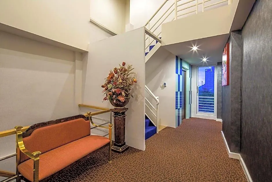 Solo Express Sukhumvit 81-1