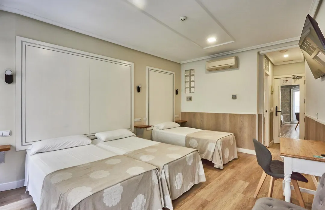 Hostal Madrid-1