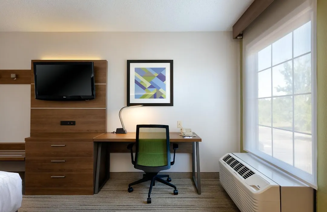 Holiday Inn Express & Suites Milton East I-10 By Ihg-1