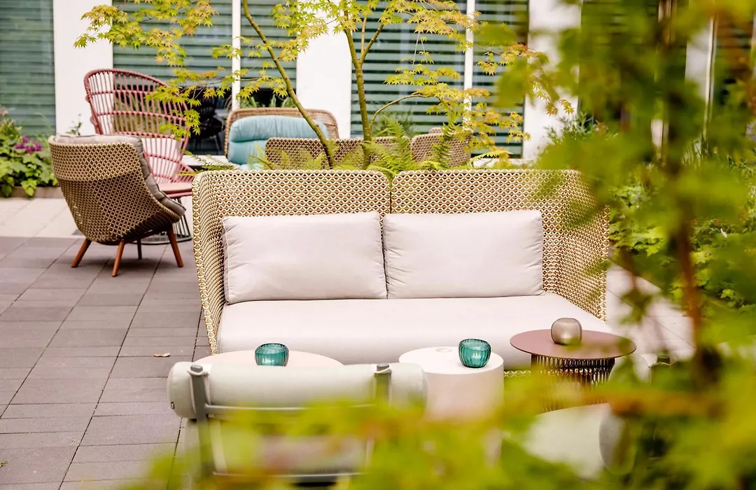 Motel One Amsterdam-1