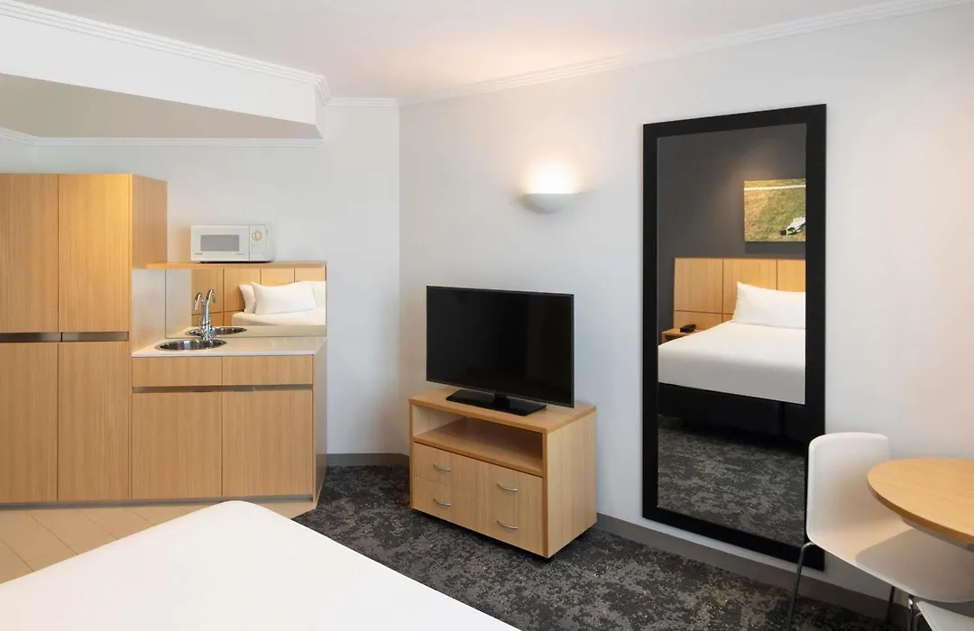 Mercure Sydney Bankstown-1
