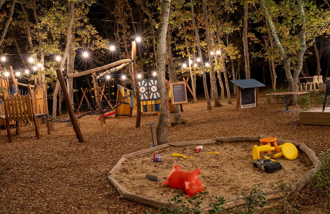 Utopia Forest-1