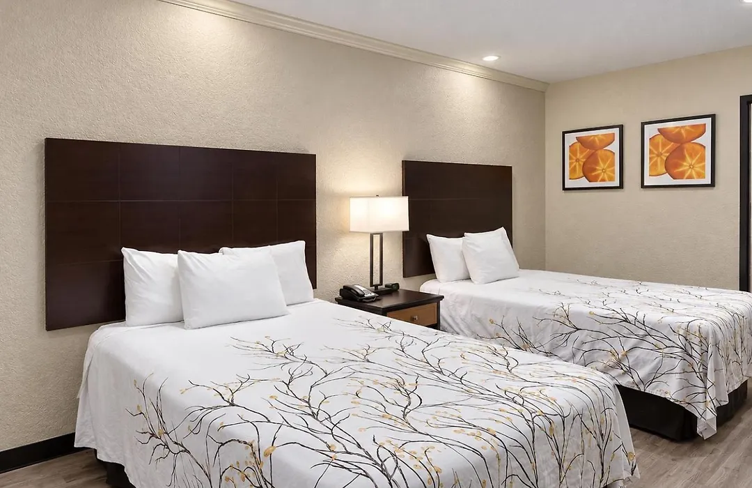 Travelers Inn Elizabeth City-1