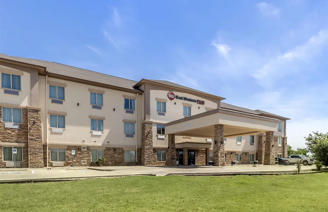 Best Western Plus Pauls Valley-1
