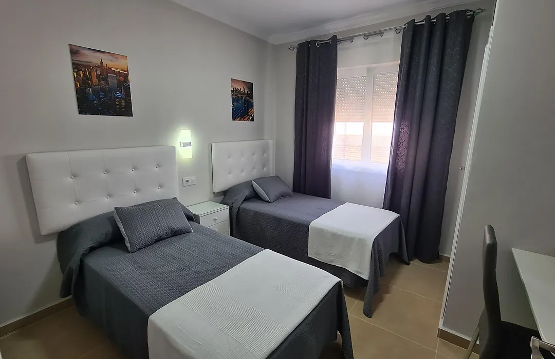 Hostal Malaga-1
