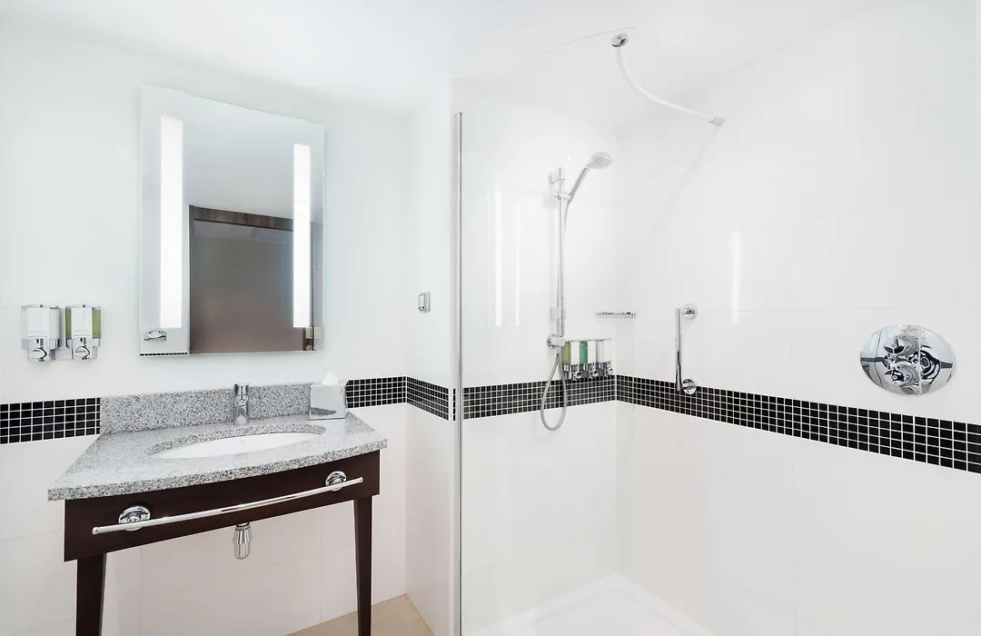 Hampton By Hilton Krakow-1