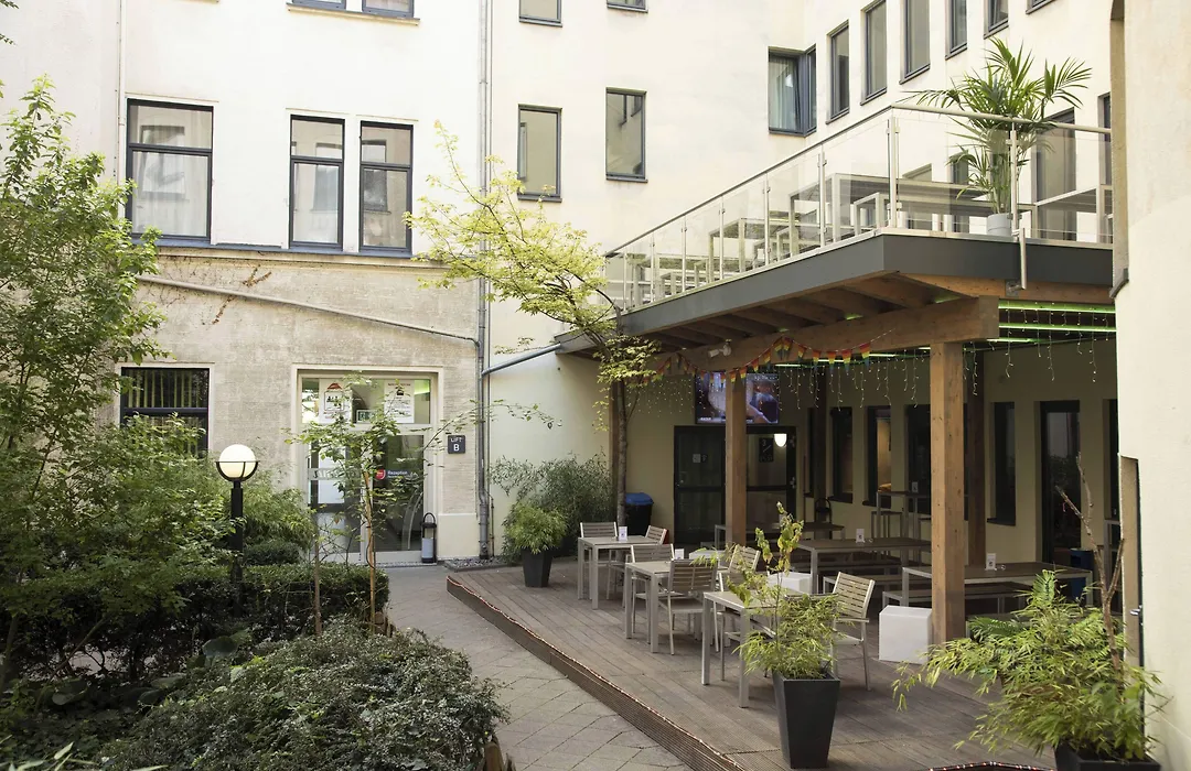 Acama Hotel & Hostel Kreuzberg-1