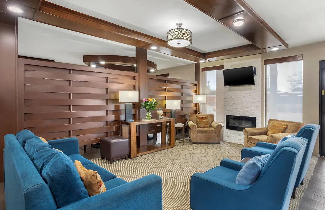 Comfort Suites Brenham-1