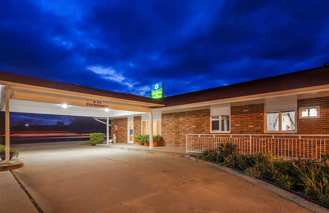 Surestay By Best Western Cameron-1