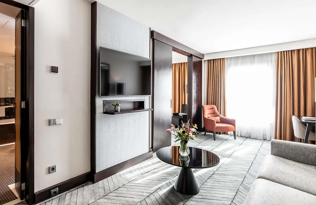 Sofitel Lisbon Liberdade-1