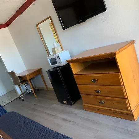 Budget Inn-3