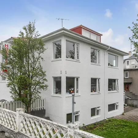 Floki By Guesthouse Reykjavik-3
