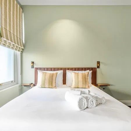 Clapham Guest House-3