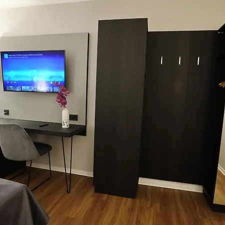 Hotel B99-3