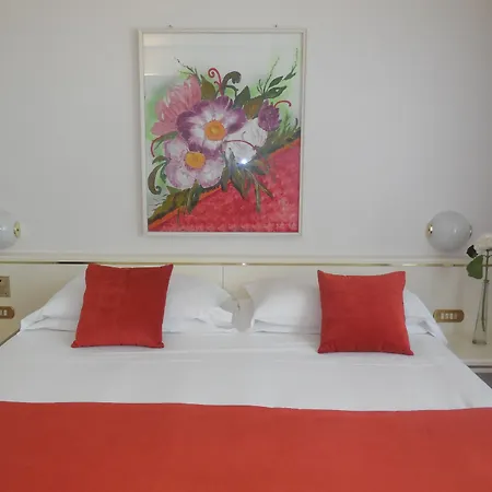 Starhotels Cristallo Palace-3