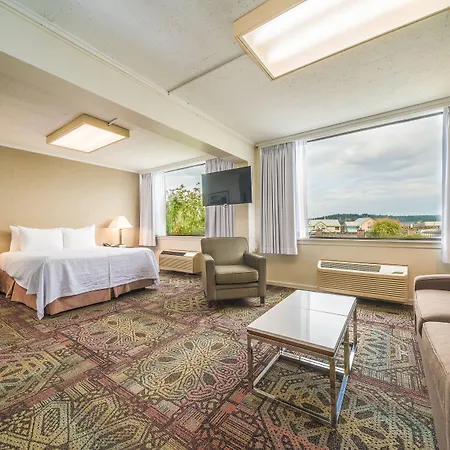 Coast Discovery Inn-2