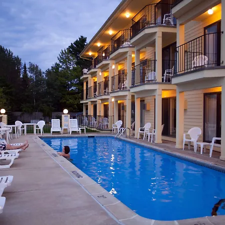 Pointes North Beachfront Hotel - 2 Person Spa Tub Studios-3