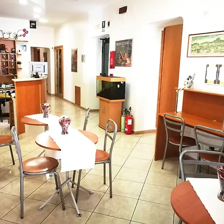 Hotel Zara Napoli-3