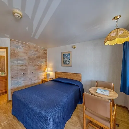 Sea Spray Motel-3