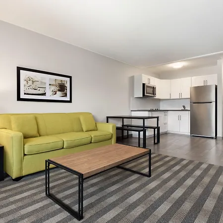 Days Inn By Wyndham Sarnia Harbourfront-2