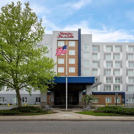 Hampton Inn & Suites By Hilton- Newark Airport Elizabeth-3
