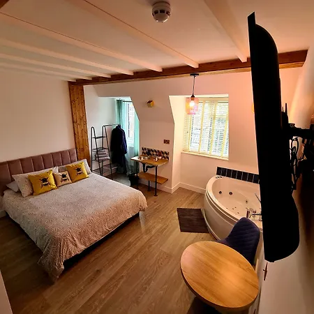 Angel Townhouse-2