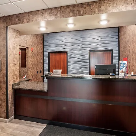 Cobblestone Hotel & Suites - Little Chute-3