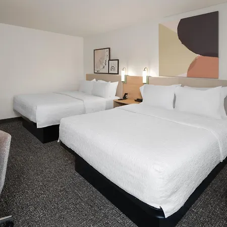 Spark By Hilton Decatur-2
