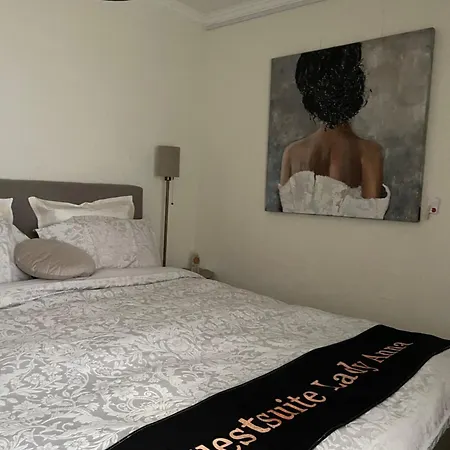 Comfort Equipped Guestsuite Lady Anna Bruges-3