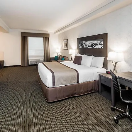 Ramada By Wyndham Revelstoke-2