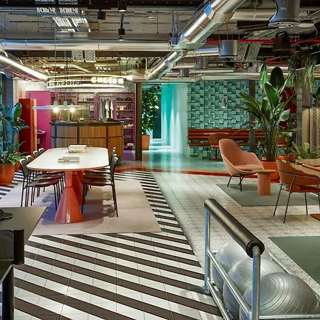 The Social Hub Madrid 4 Star-3