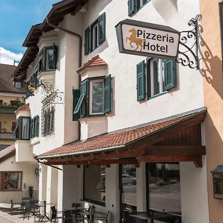 Hotel Goldenes Roessl-Adults Only-3