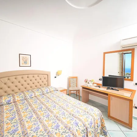 La Capannina - Hotel & Apartments-2