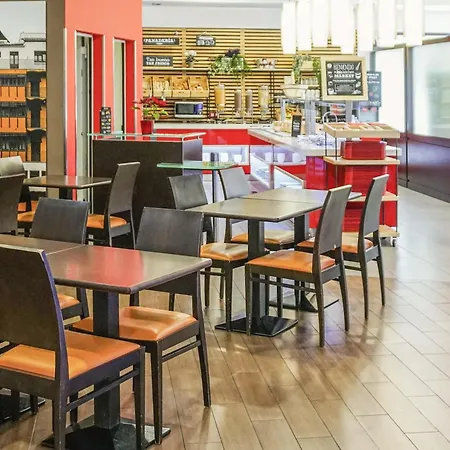Ibis Girona-2