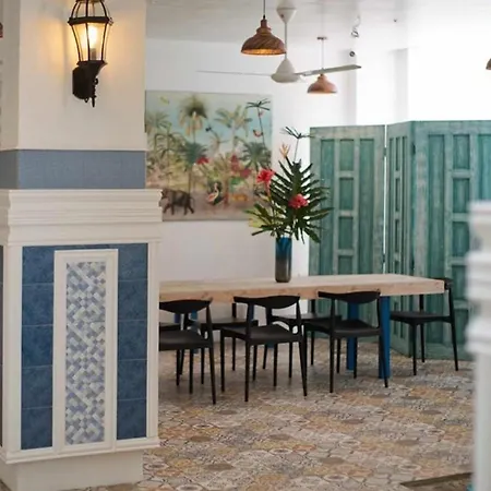 1001 Nights Boutique Inn-2