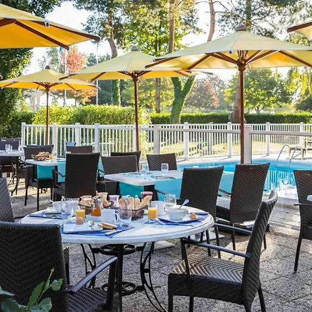 Hotel Mercure Lisieux-3