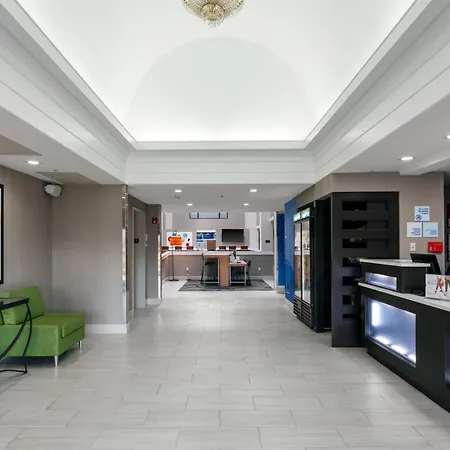 Holiday Inn Express & Suites Milton East I-10 By Ihg-3