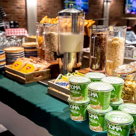 Ibis Styles Glasgow Central-2
