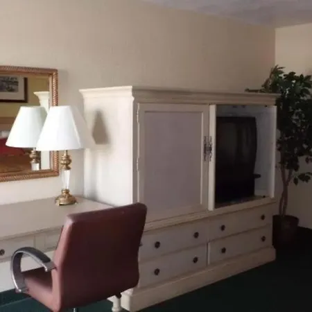 America'S Best Inn & Suites-Lakeland-2